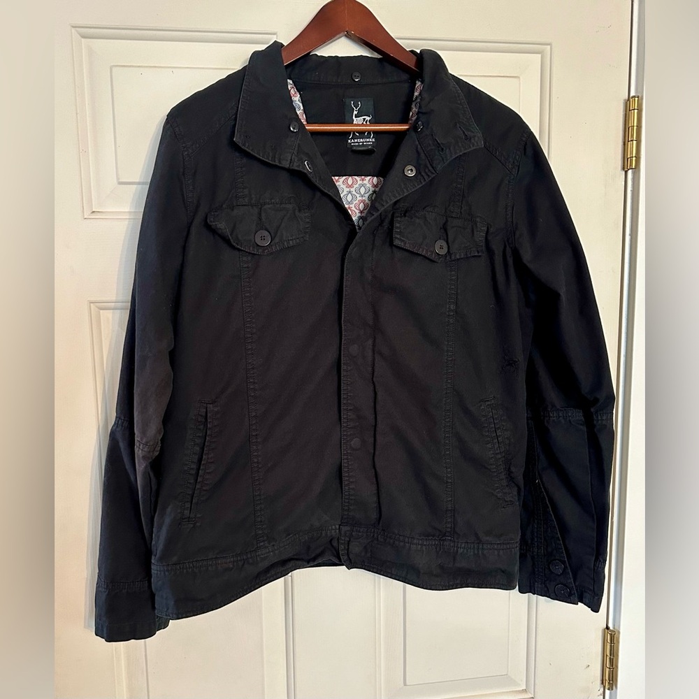 Kane & Unke Black Men’s Med Lined Front Snaps‎ Multi-pockets Jacket.